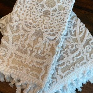 Cost Plus World Market Towel set:2 Bath, 2 Hand